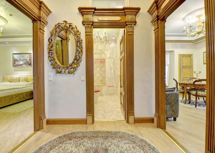 Luxury Pilies Avenue Apartment